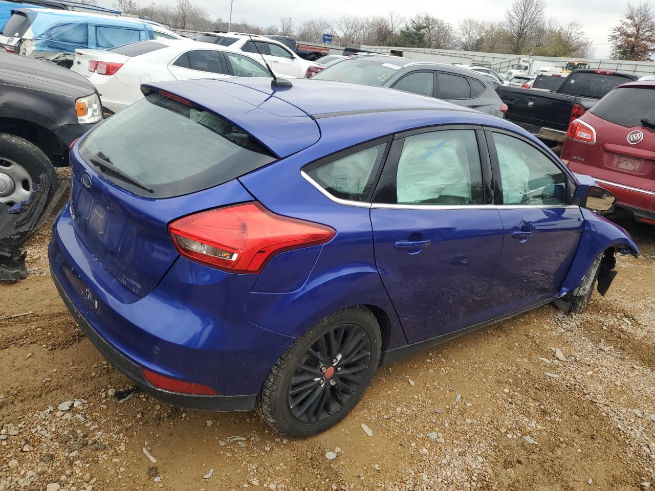 1FADP3N27FL379956 2015 Ford Focus Titanium