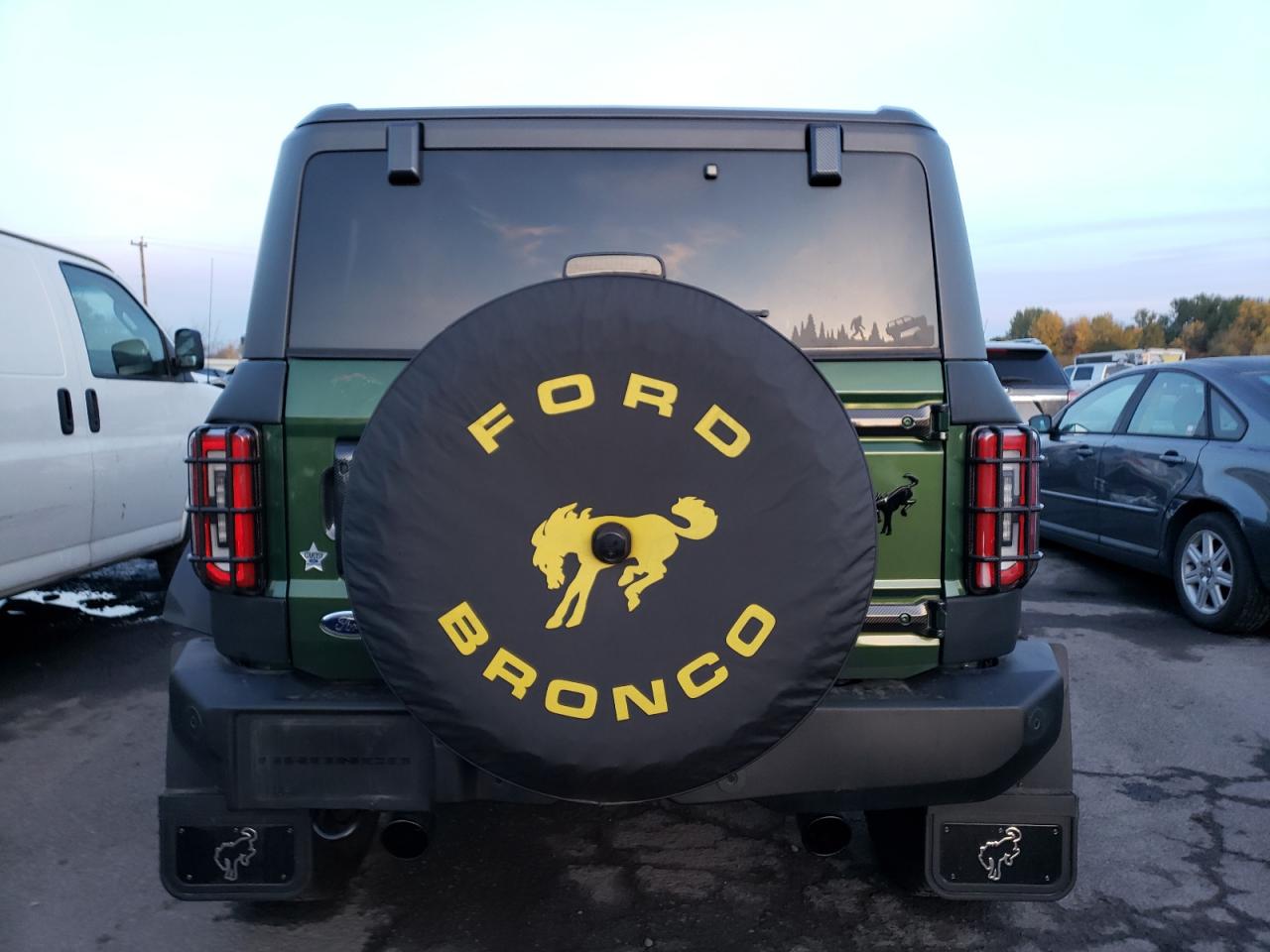 2022 Ford Bronco Base VIN: 1FMEE5DP1NLB35226 Lot: 75172913