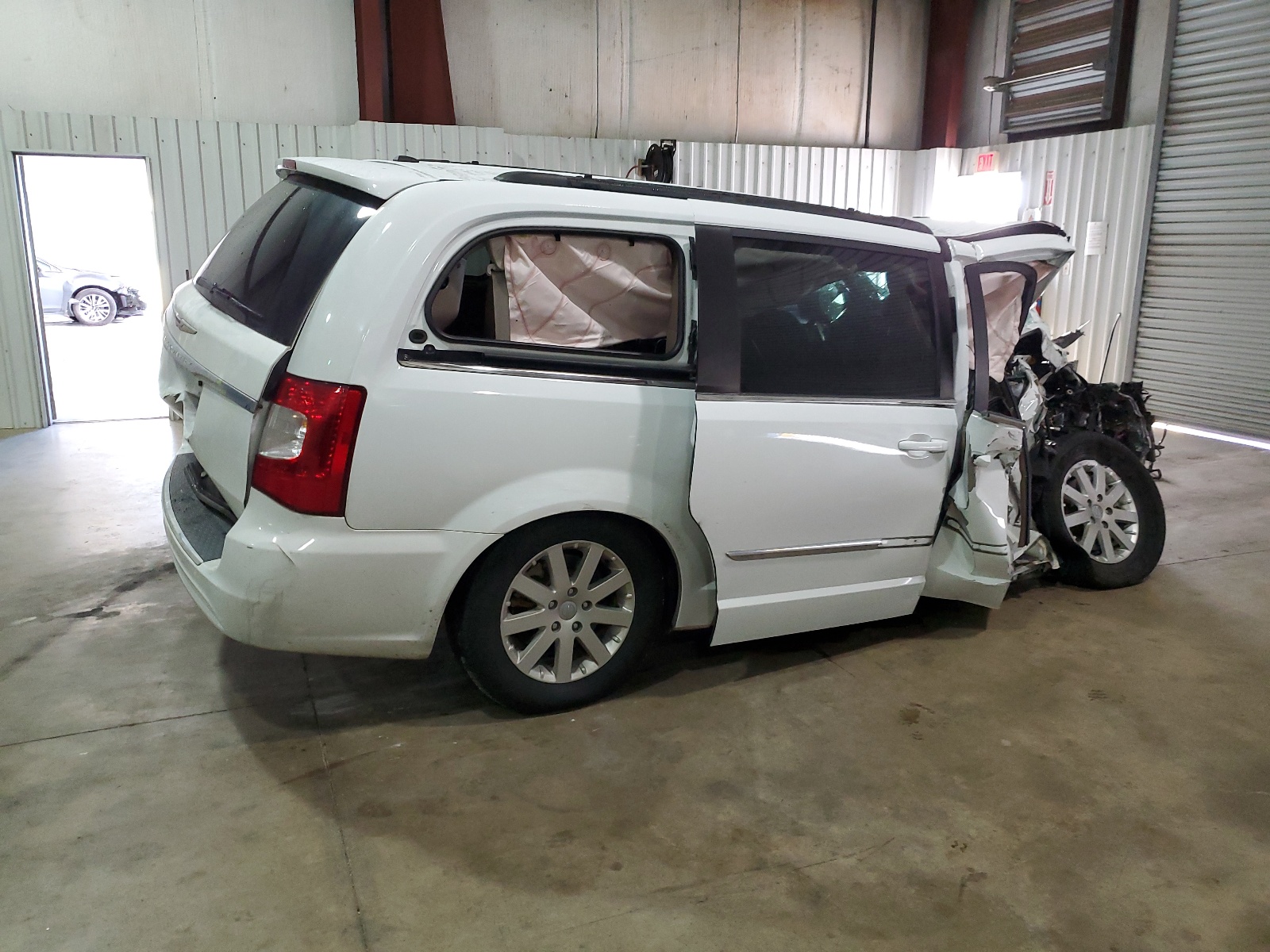 2C4RC1BG6GR207569 2016 Chrysler Town & Country Touring