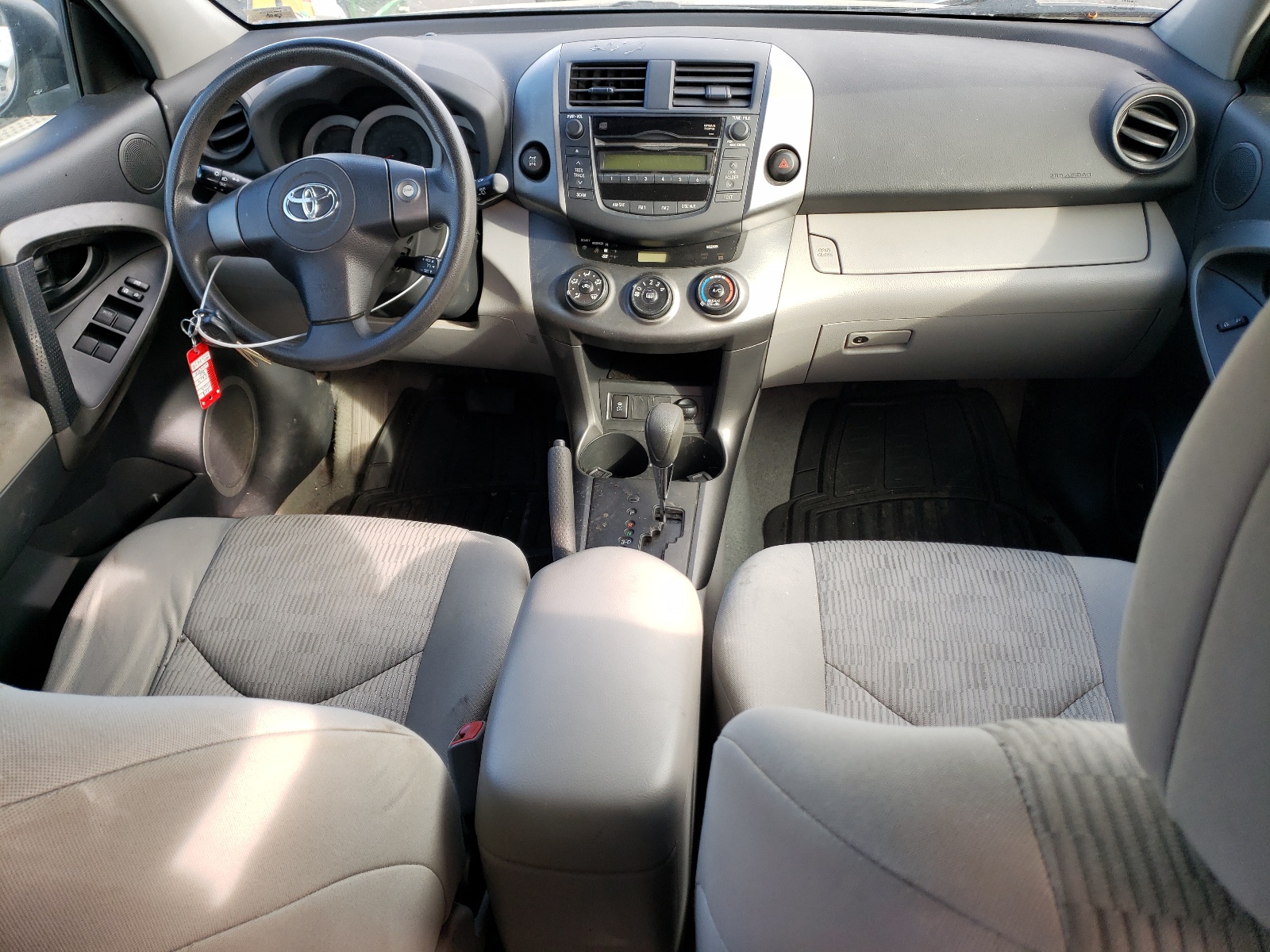 2T3BF4DV9BW115568 2011 Toyota Rav4