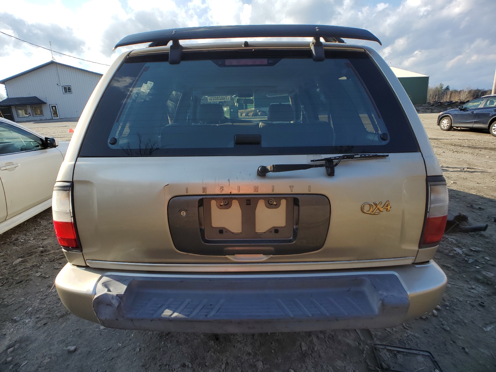 JNRAR05Y1VW016088 1997 Infiniti Qx4