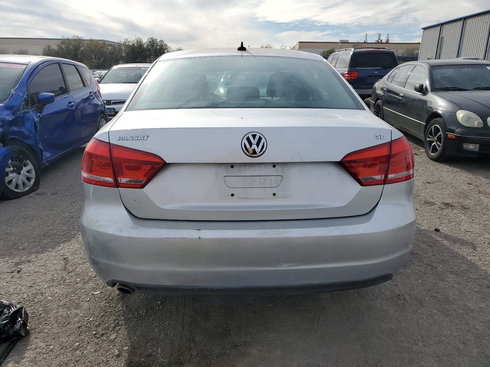 2012 Volkswagen Passat Se vin: 1VWBP7A36CC080491