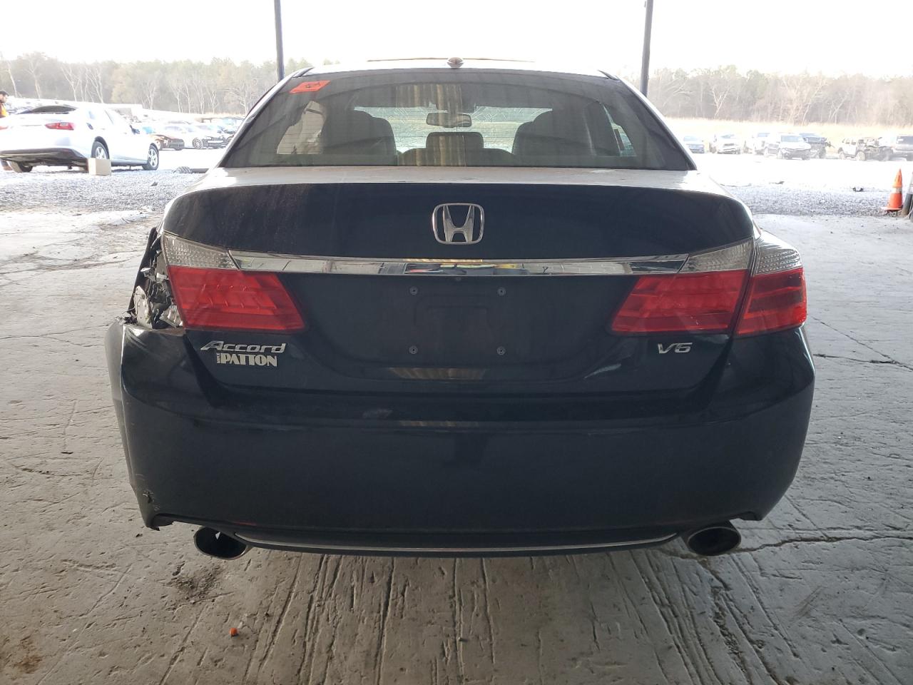 1HGCR3F81FA001812 2015 Honda Accord Exl