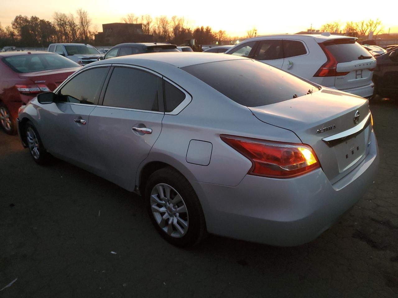 2013 Nissan Altima - Image 2