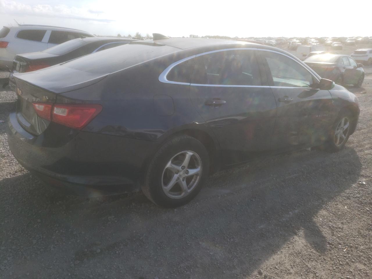 2016 Chevrolet Malibu - Image 3
