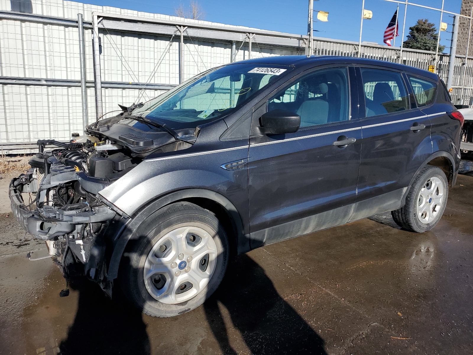 2019 Ford Escape S vin: 1FMCU0F79KUB98039