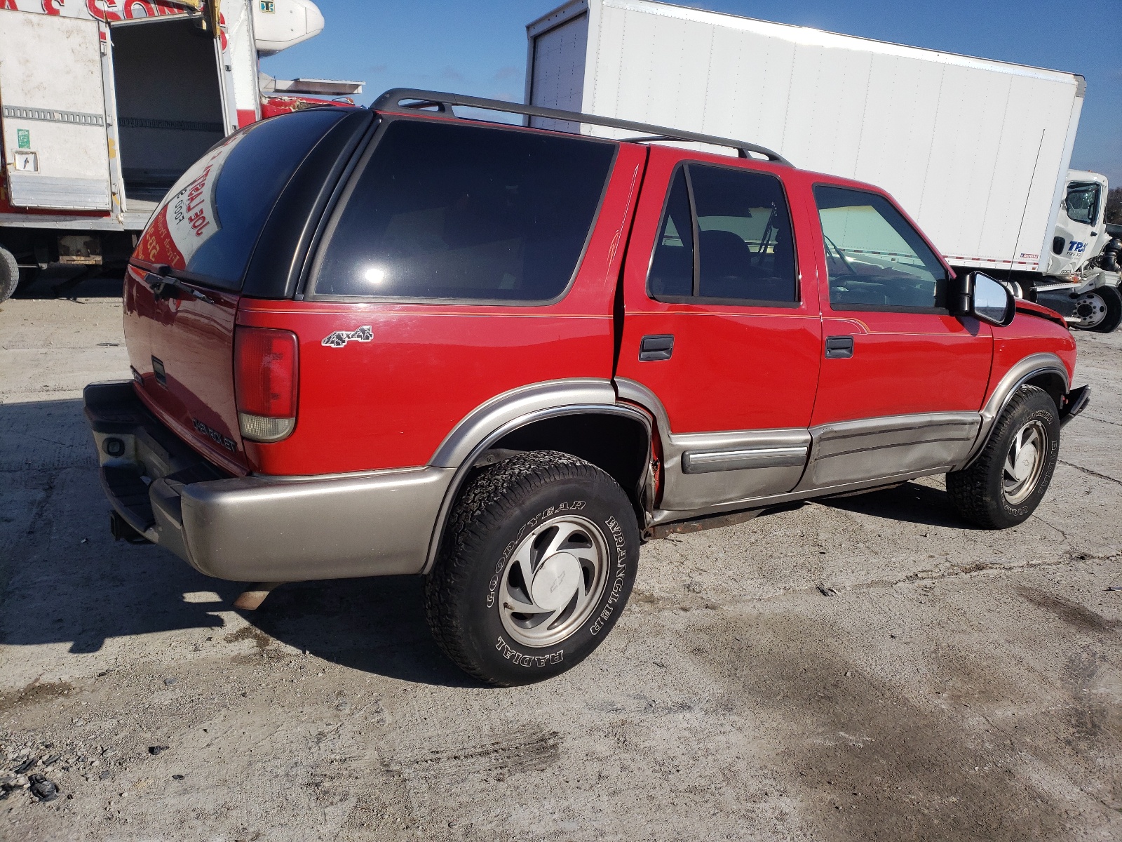 1GNDT13W4Y2165328 2000 Chevrolet Blazer