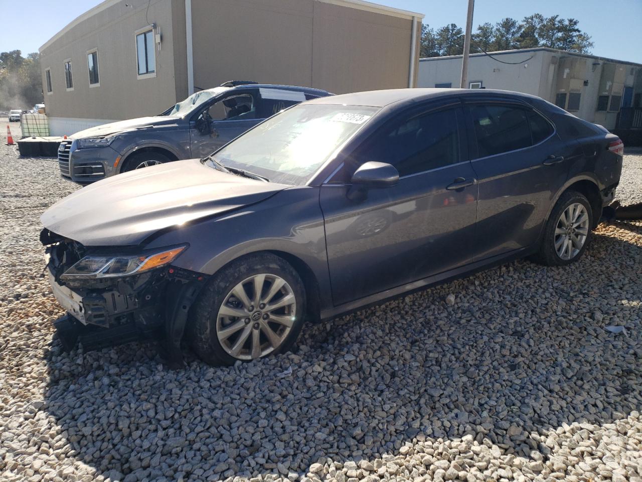 4T1C11AK3LU988514 2020 TOYOTA CAMRY - Image 1