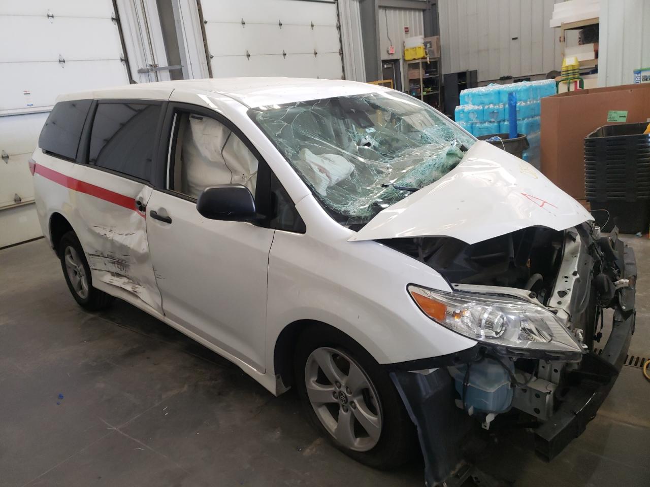 5TDZZ3DC6LS039860 2020 Toyota Sienna L