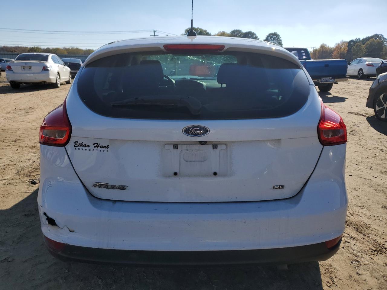 1FADP3K21JL321516 2018 Ford Focus Se