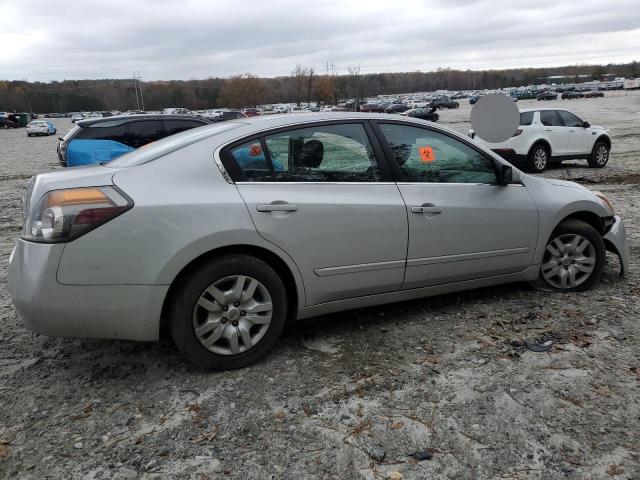 Sedans NISSAN ALTIMA 2012 Srebrny