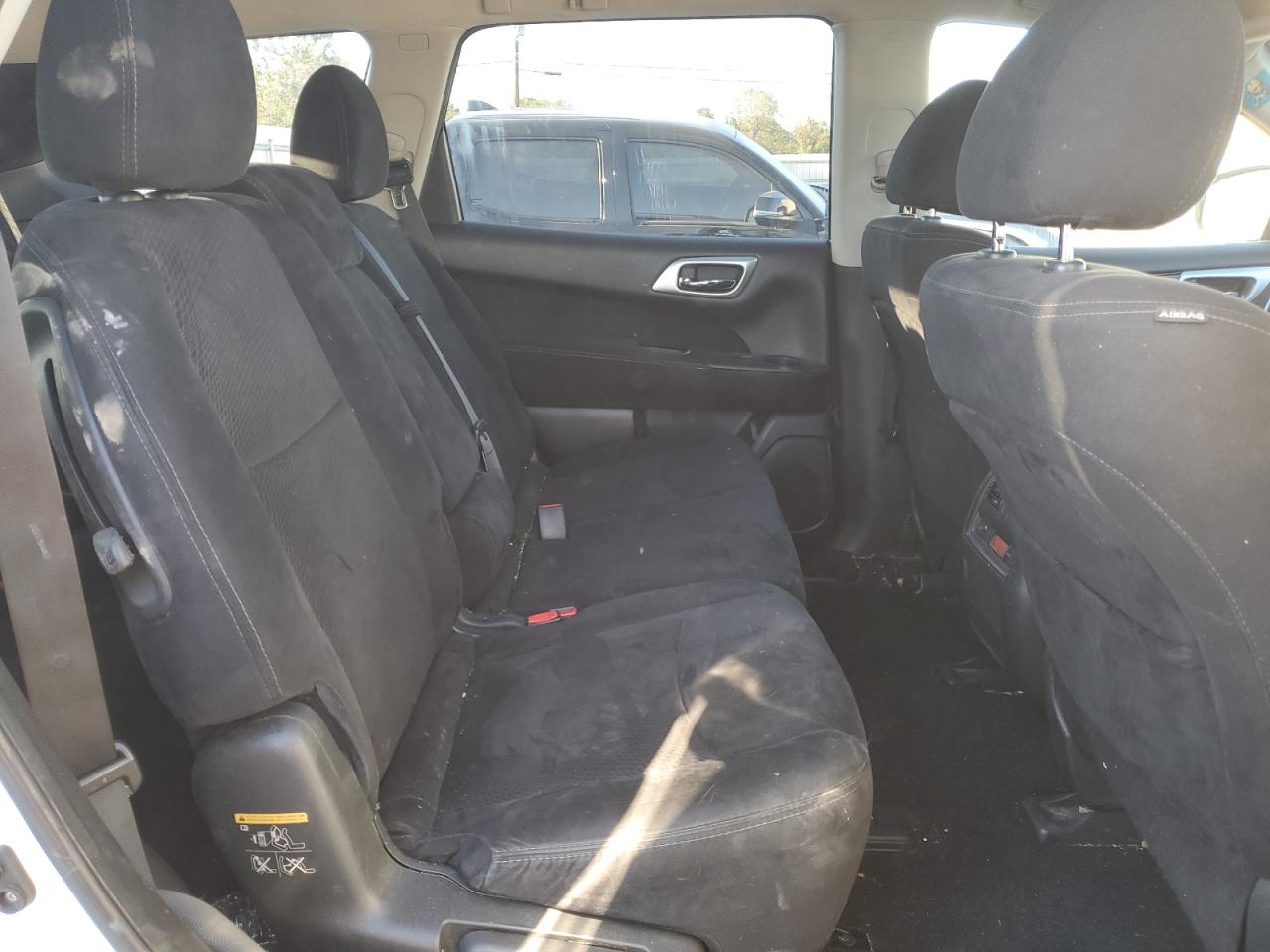 2015 Nissan Pathfinder S VIN: 5N1AR2MMXFC647611 Lot: 77528433