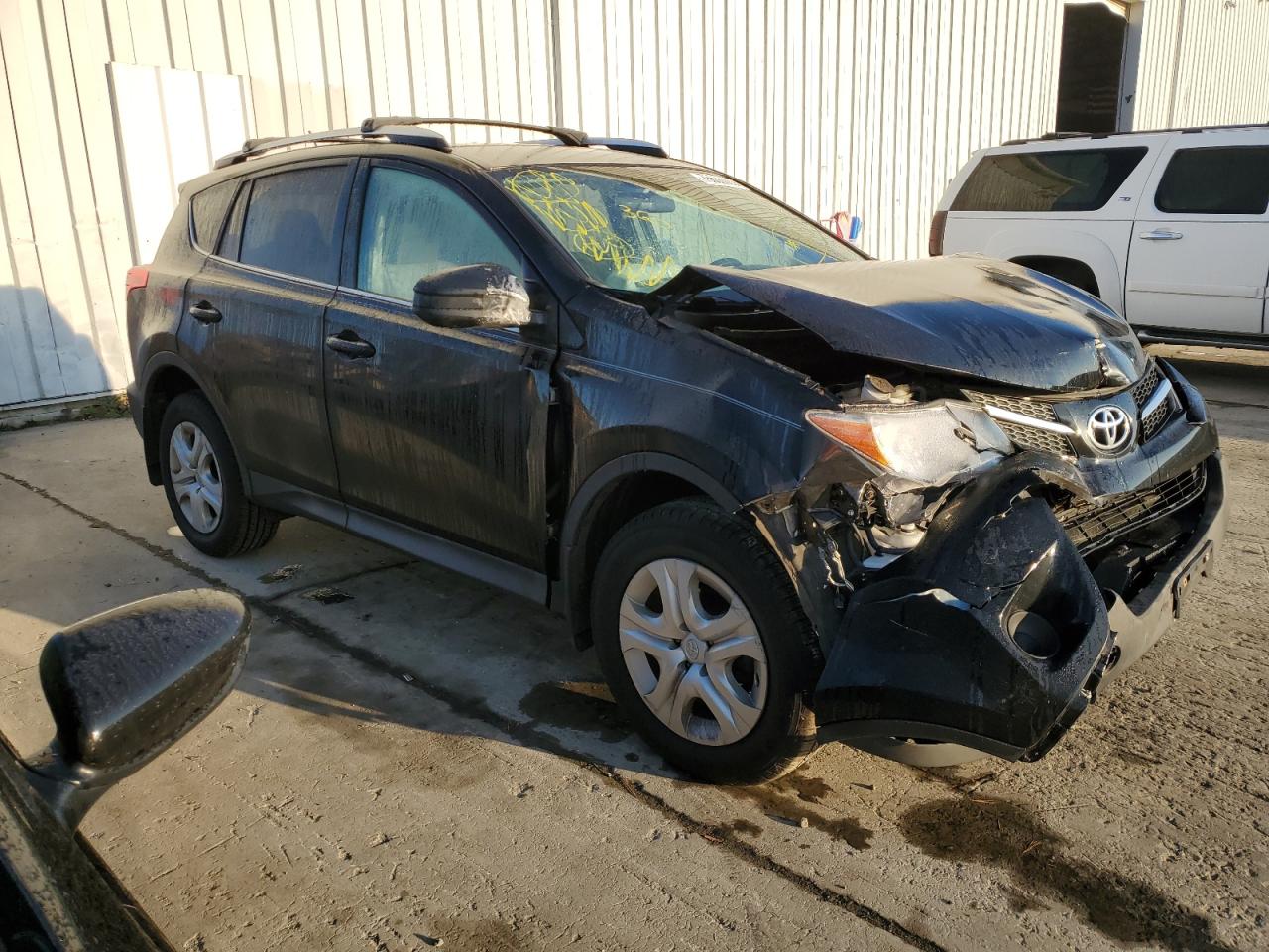 2T3BFREV6EW151251 2014 Toyota Rav4 Le