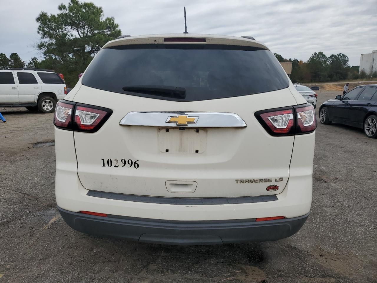 1GNKRFED0DJ242453 2013 Chevrolet Traverse Ls