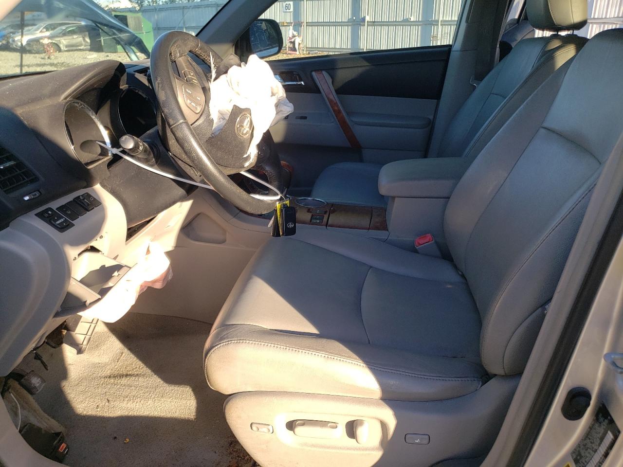 2010 Toyota Highlander Limited VIN: 5TDDK3EH2AS040896 Lot: 75671413