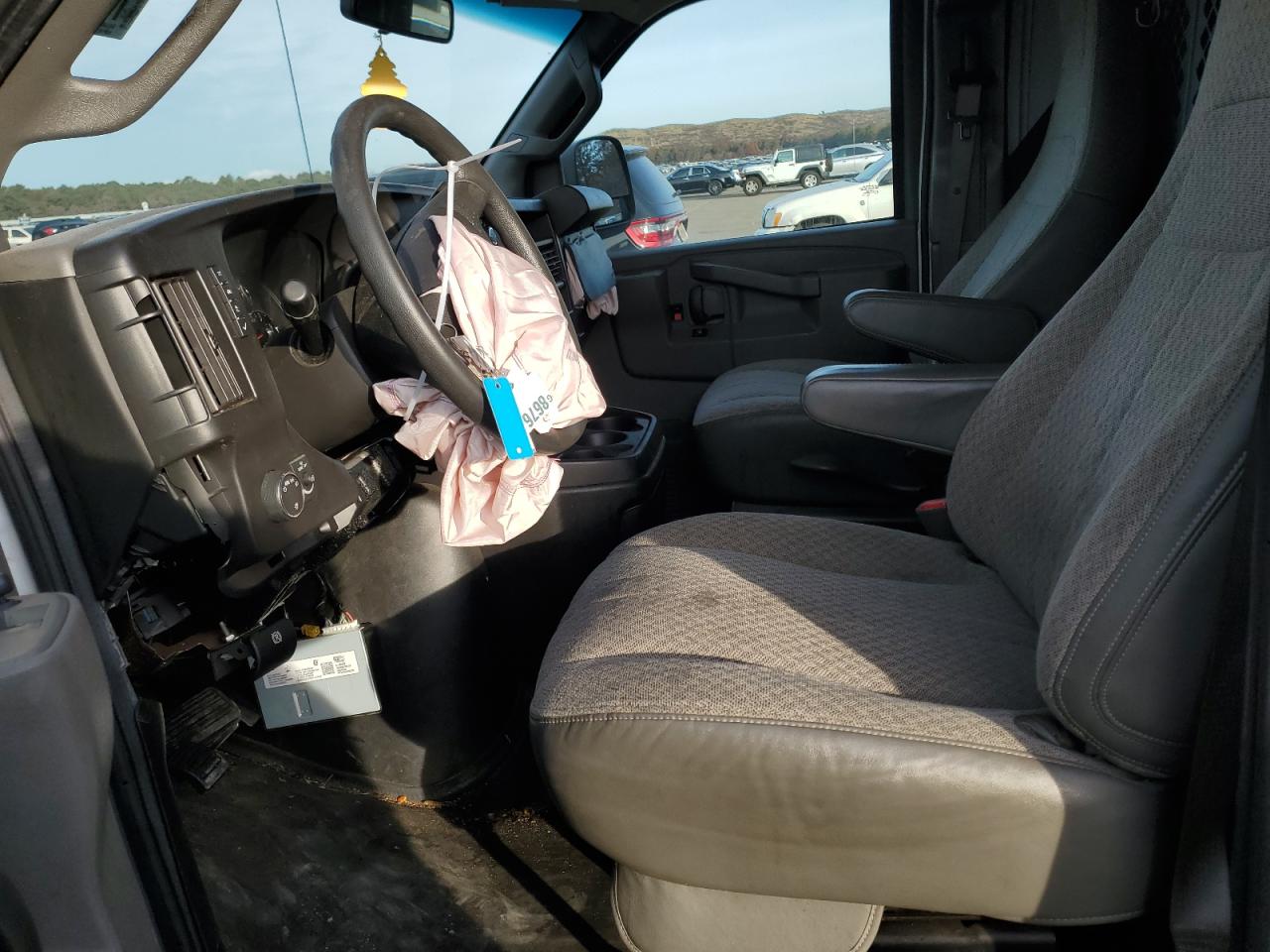 2019 Chevrolet Express G2500 VIN: 1GCWGAFP1K1277964 Lot: 76688343