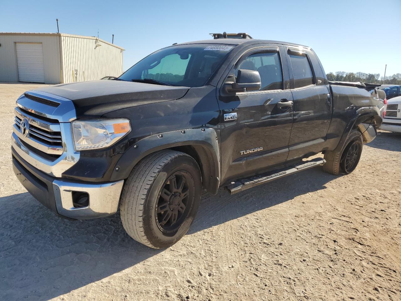 5TFRW5F1XHX212393 2017 Toyota Tundra Double Cab Sr/Sr5