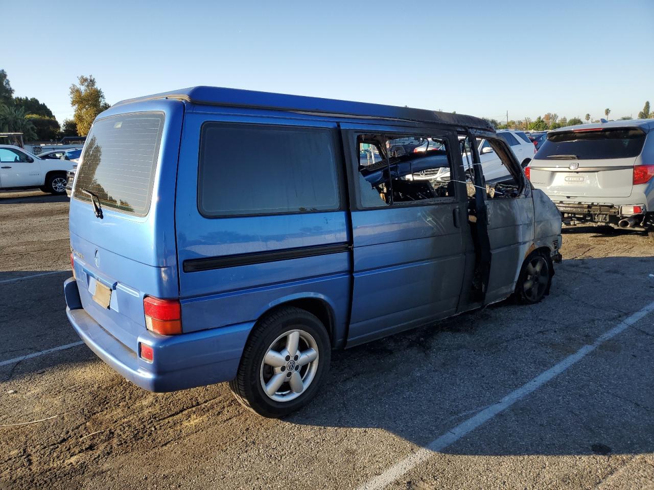 2001 Volkswagen Eurovan Mv VIN: WV2NB47061H099148 Lot: 77123813