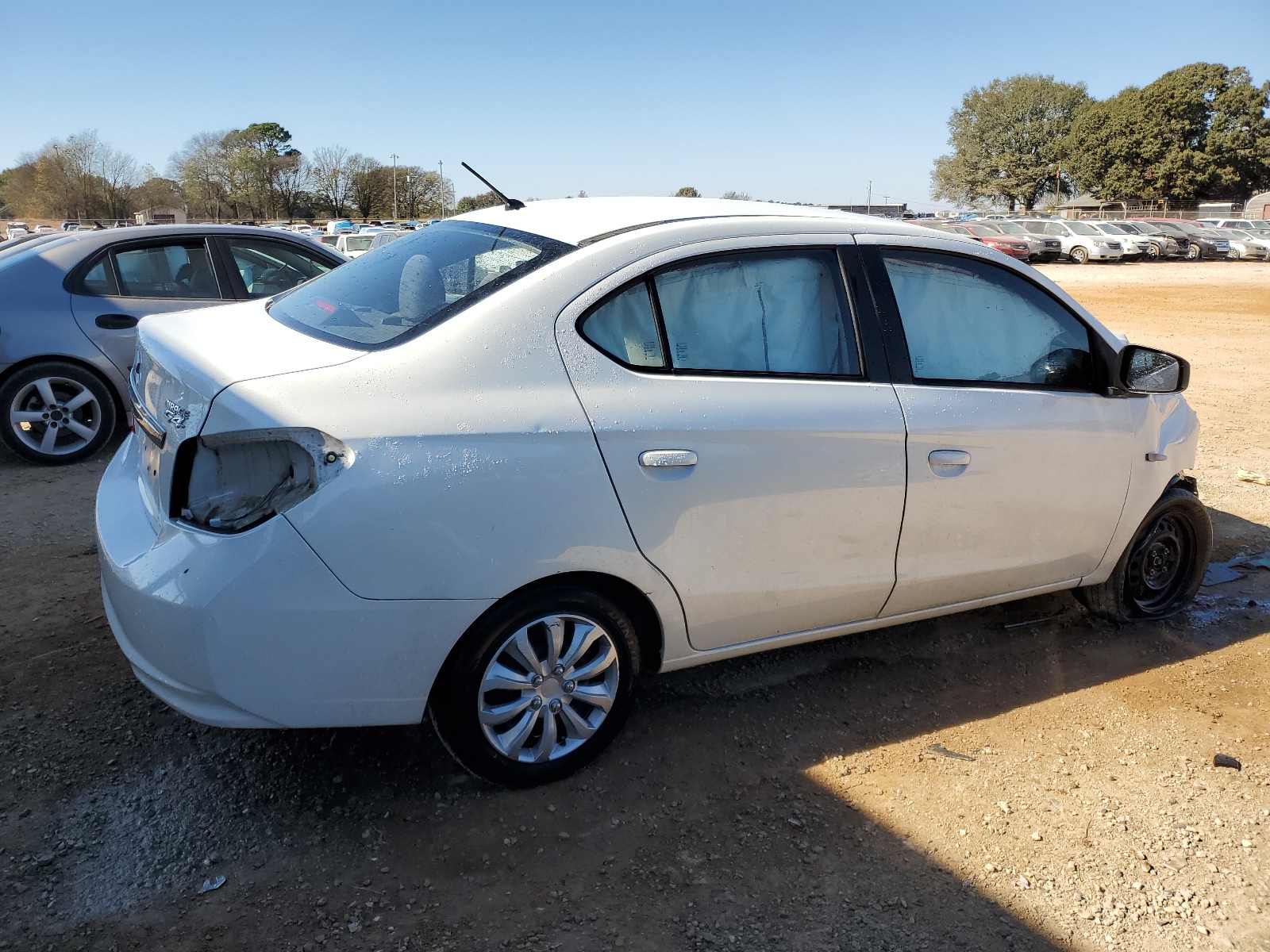 2018 Mitsubishi Mirage G4 Es vin: ML32F3FJ6JHF15554