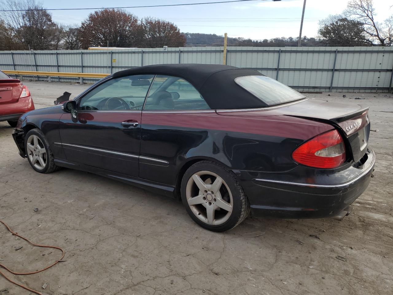 2007 Mercedes-Benz Clk 550 VIN: WDBTK72F77F221795 Lot: 75225993