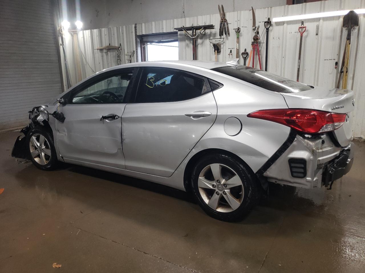 2012 Hyundai Elantra - Image 2