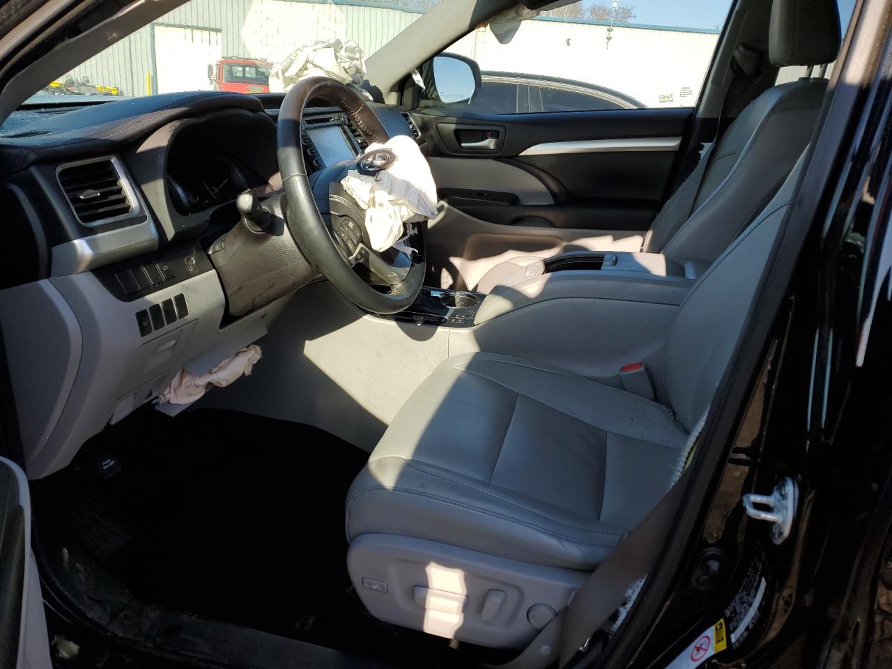 2015 Toyota Highlander Xle VIN: 5TDJKRFHXFS124492 Lot: 77354723