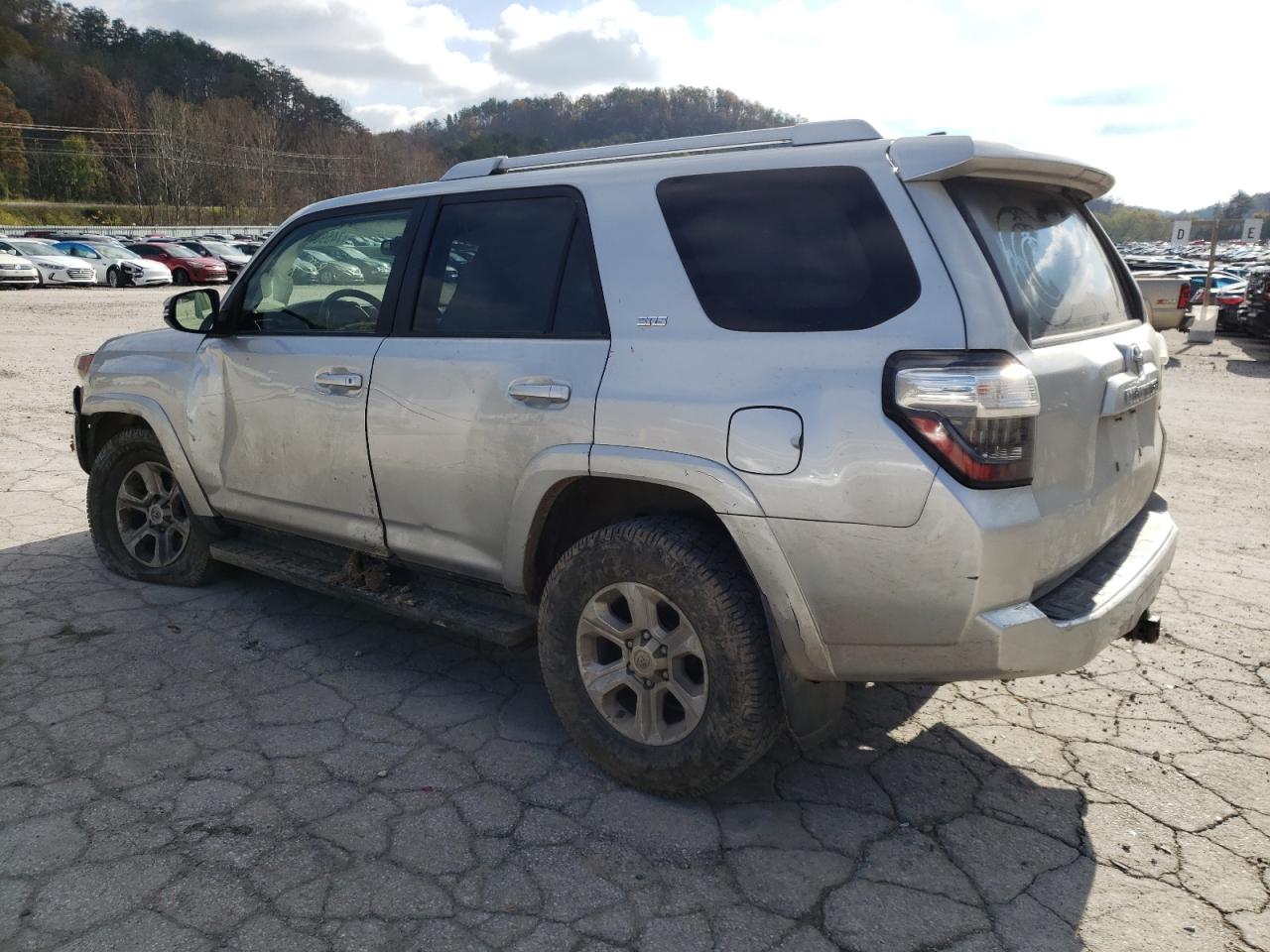 2018 Toyota 4Runner Sr5/Sr5 Premium VIN: JTEBU5JR2J5556642 Lot: 74596893