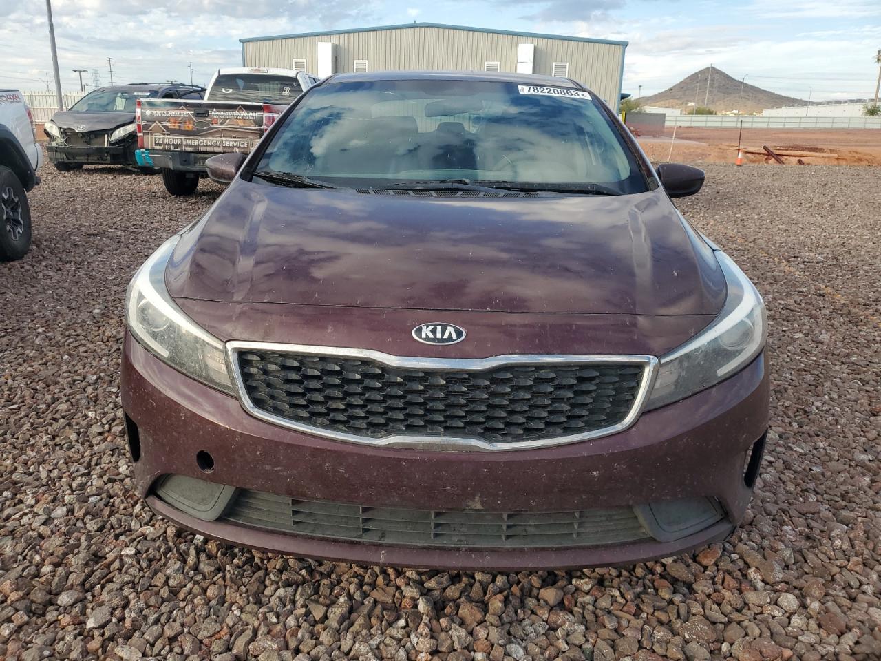 3KPFK4A7XHE128031 2017 Kia Forte Lx