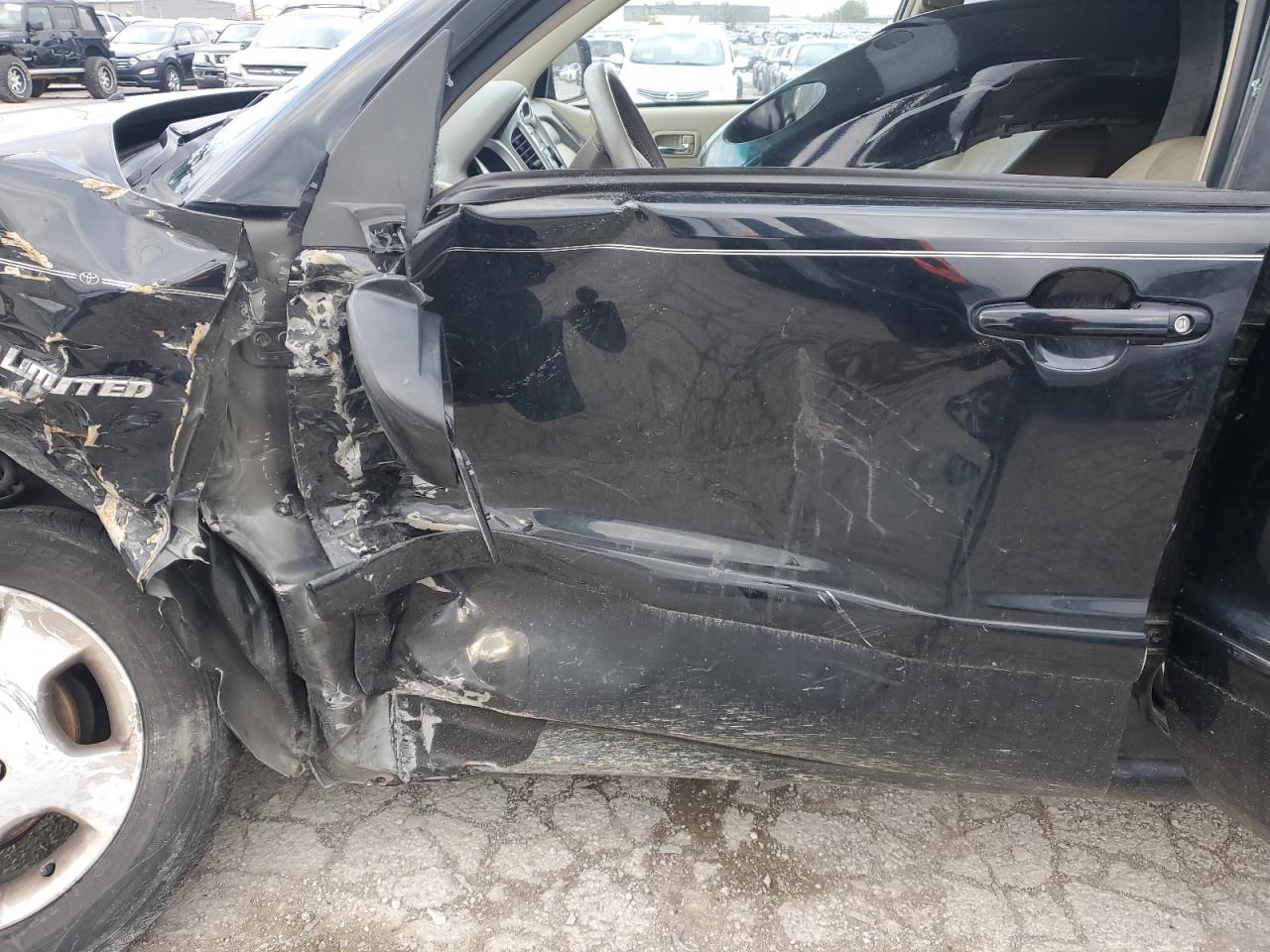 2005 Toyota Highlander Limited VIN: JTEEP21A450075713 Lot: 76968023