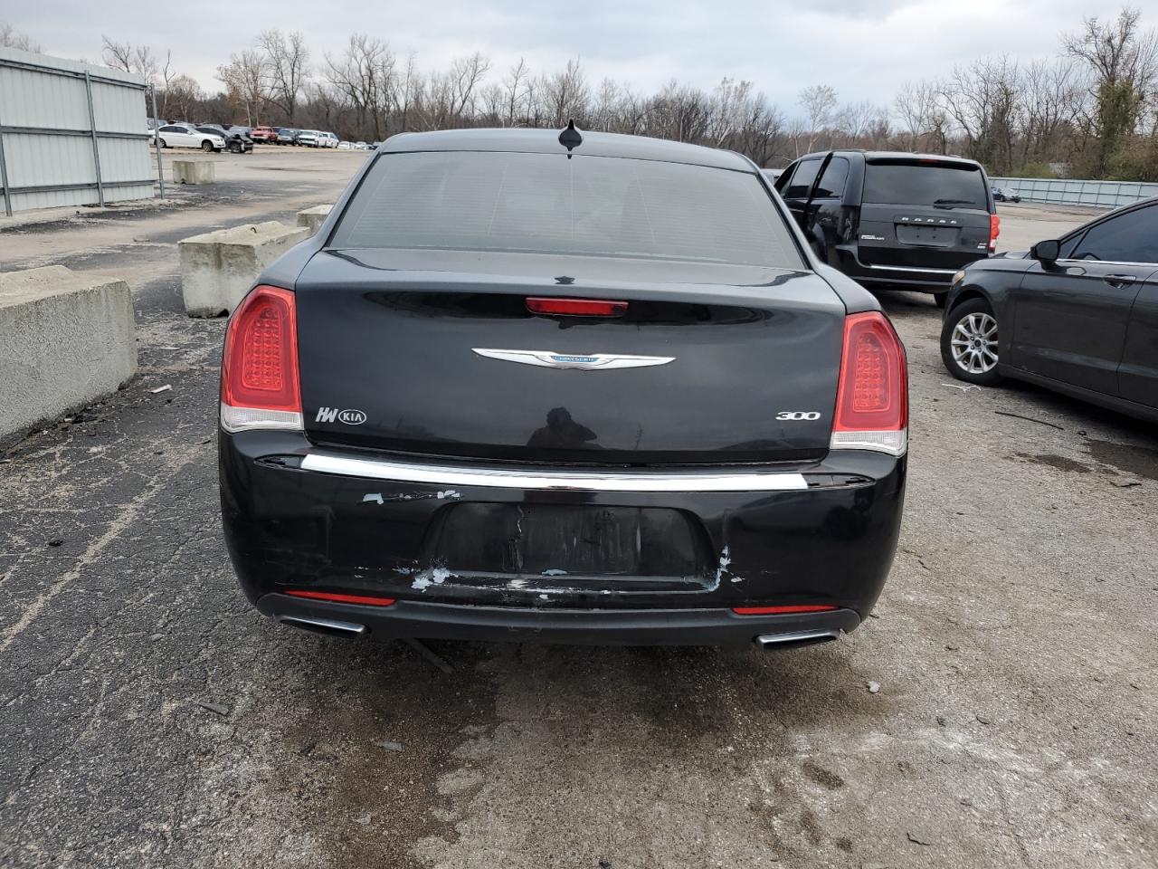 2C3CCAAG5FH813980 2015 Chrysler 300 Limited