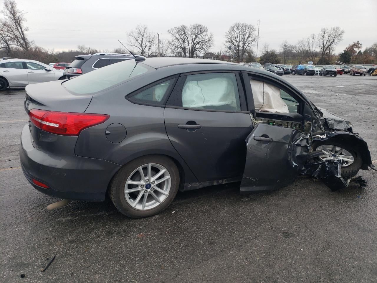 2017 Ford Focus - Image 3