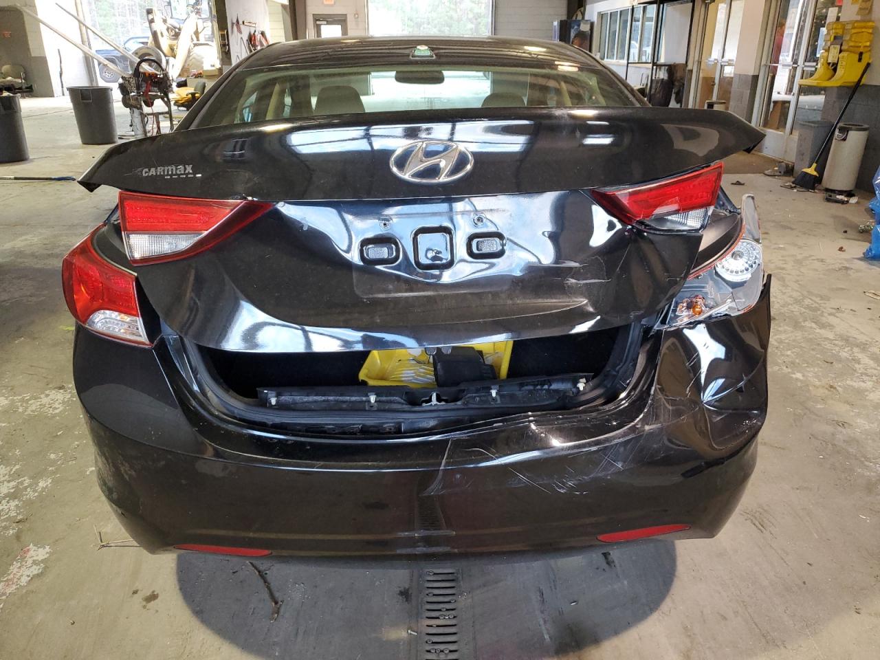 KMHDH4AEXCU395163 2012 Hyundai Elantra Gls