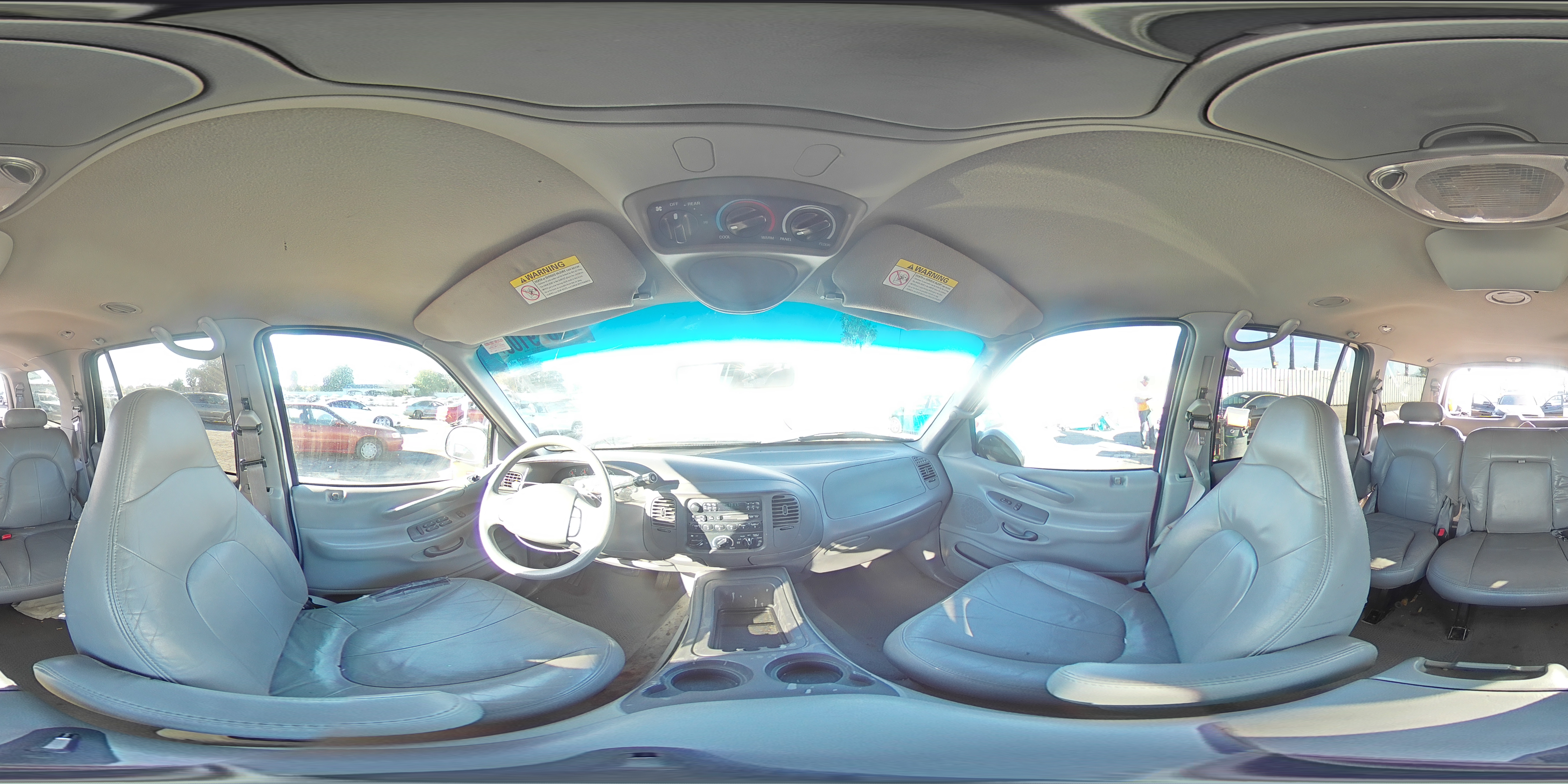 1998 Ford Expedition VIN: 1FMRU1762WLB97428 Lot: 74829103