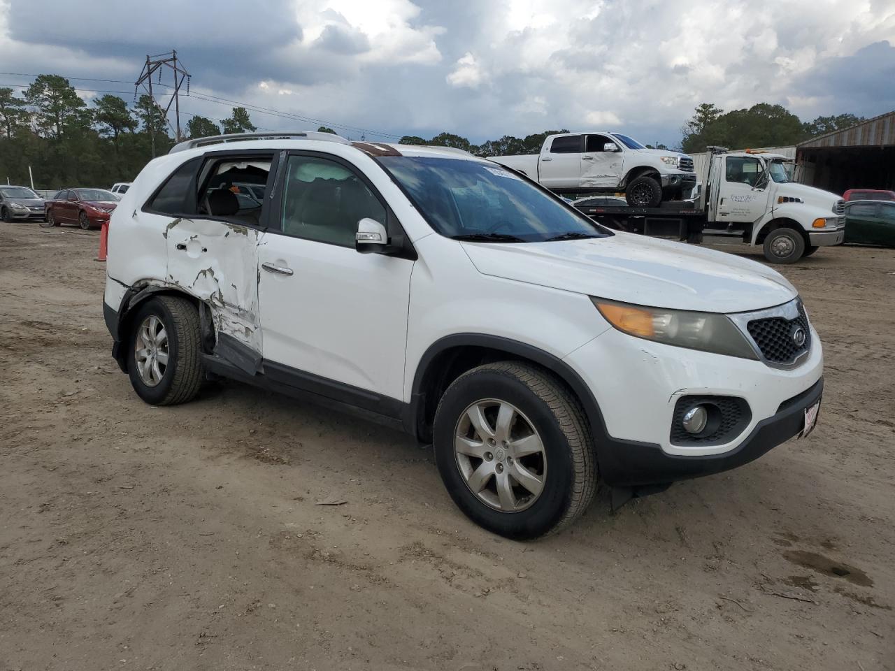 2011 Kia Sorento Base VIN: 5XYKT3A10BG007424 Lot: 76543113