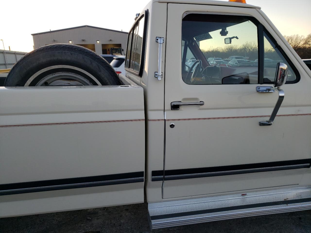 1990 Ford F-150 - Image 10