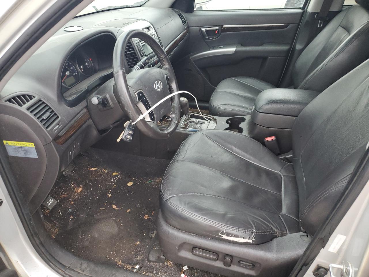 2011 Hyundai Santa Fe - Image 7