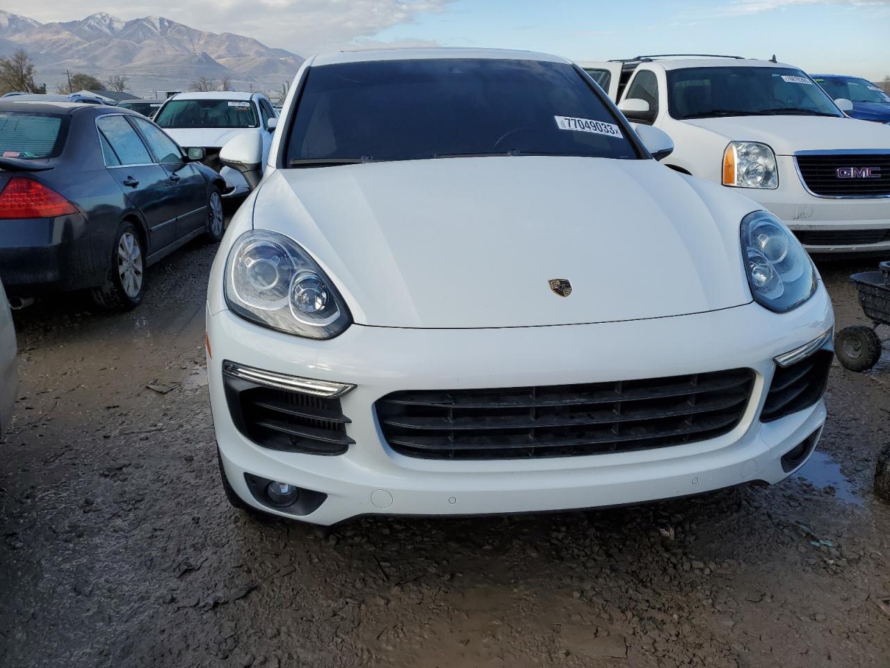 2016 Porsche Cayenne S VIN: WP1AB2A2XGLA94552 Lot: 77049033