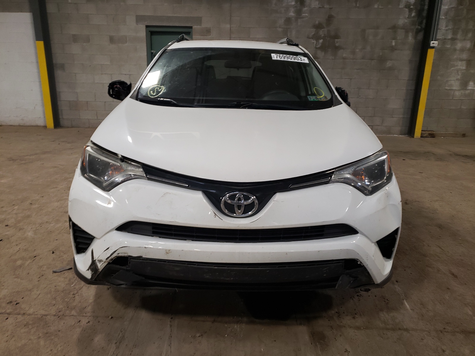 2016 Toyota Rav4 Le vin: JTMBFREV8GD191590