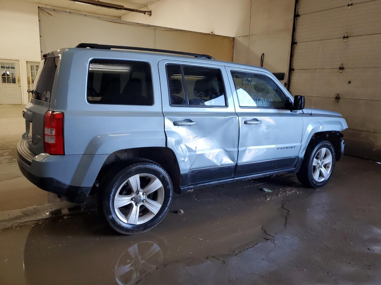 2013 Jeep Liberty (Patriot) - Image 3