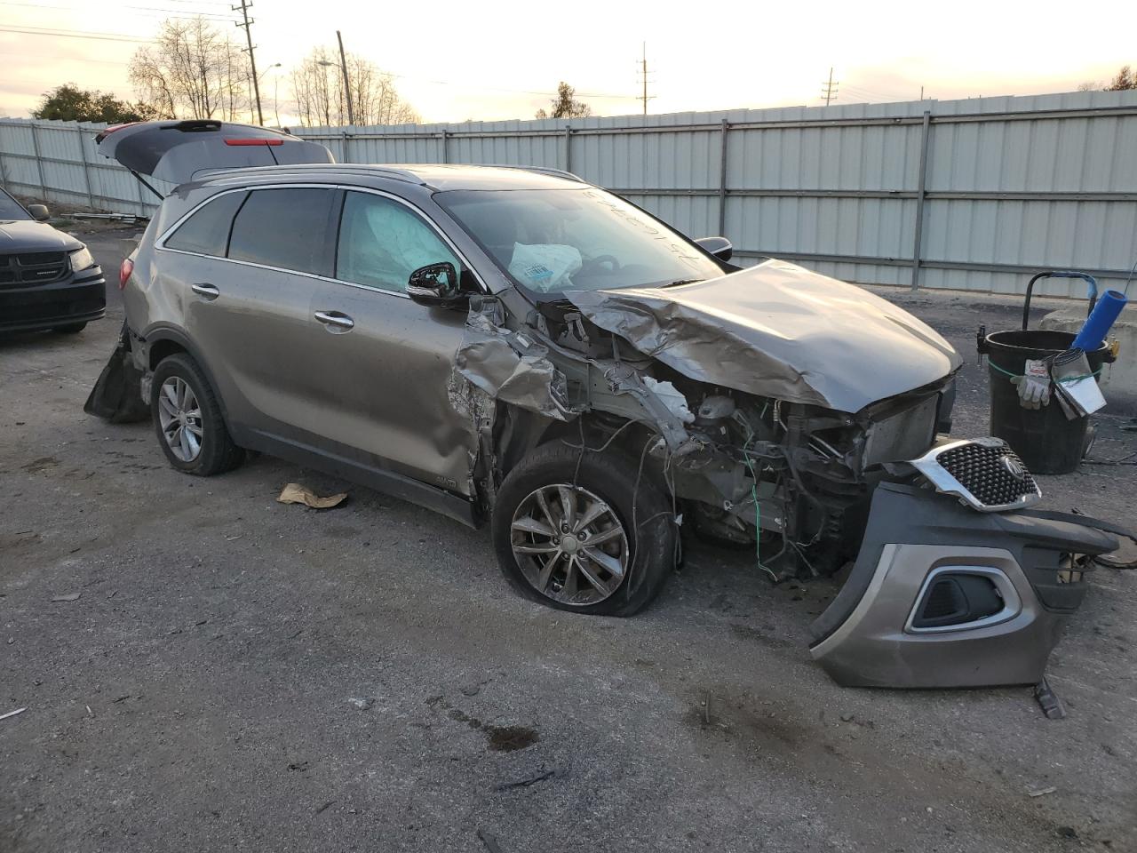 5XYPGDA53HG235185 2017 Kia Sorento Lx