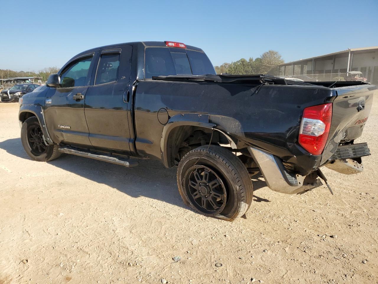 5TFRW5F1XHX212393 2017 Toyota Tundra Double Cab Sr/Sr5