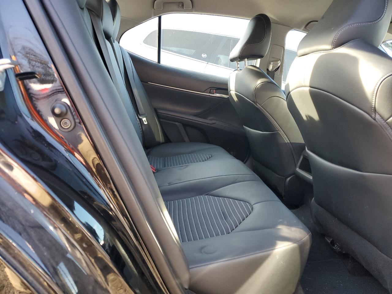 2022 Toyota Camry Se VIN: 4T1G11AK4NU630701 Lot: 68411694