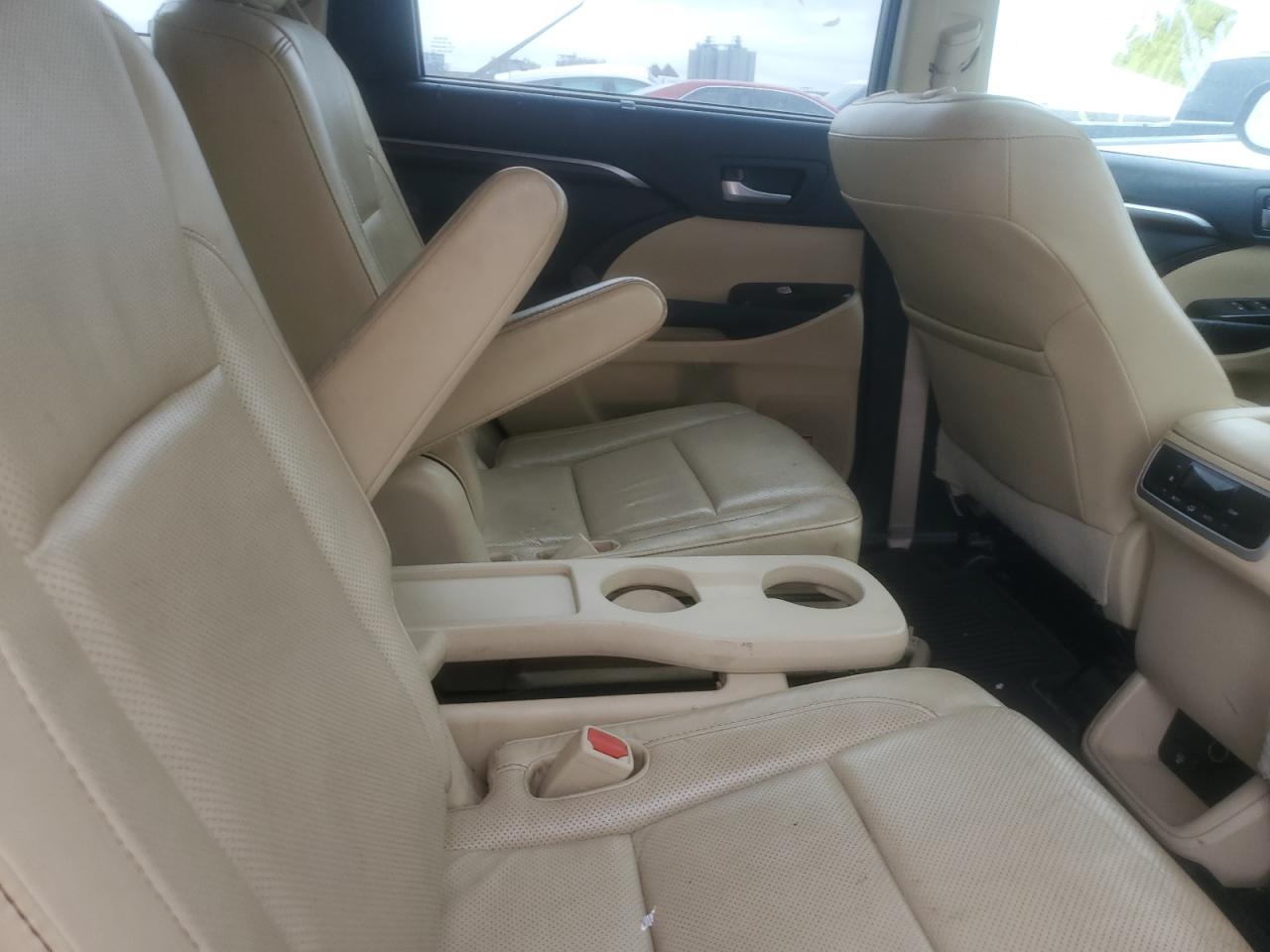 2015 Toyota Highlander Limited VIN: 5TDYKRFH7FS047787 Lot: 64459743