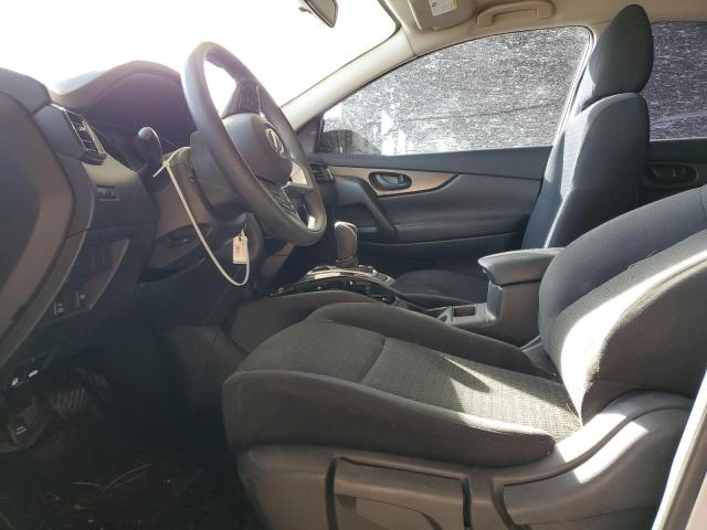  NISSAN ROGUE 2018 Серебристый