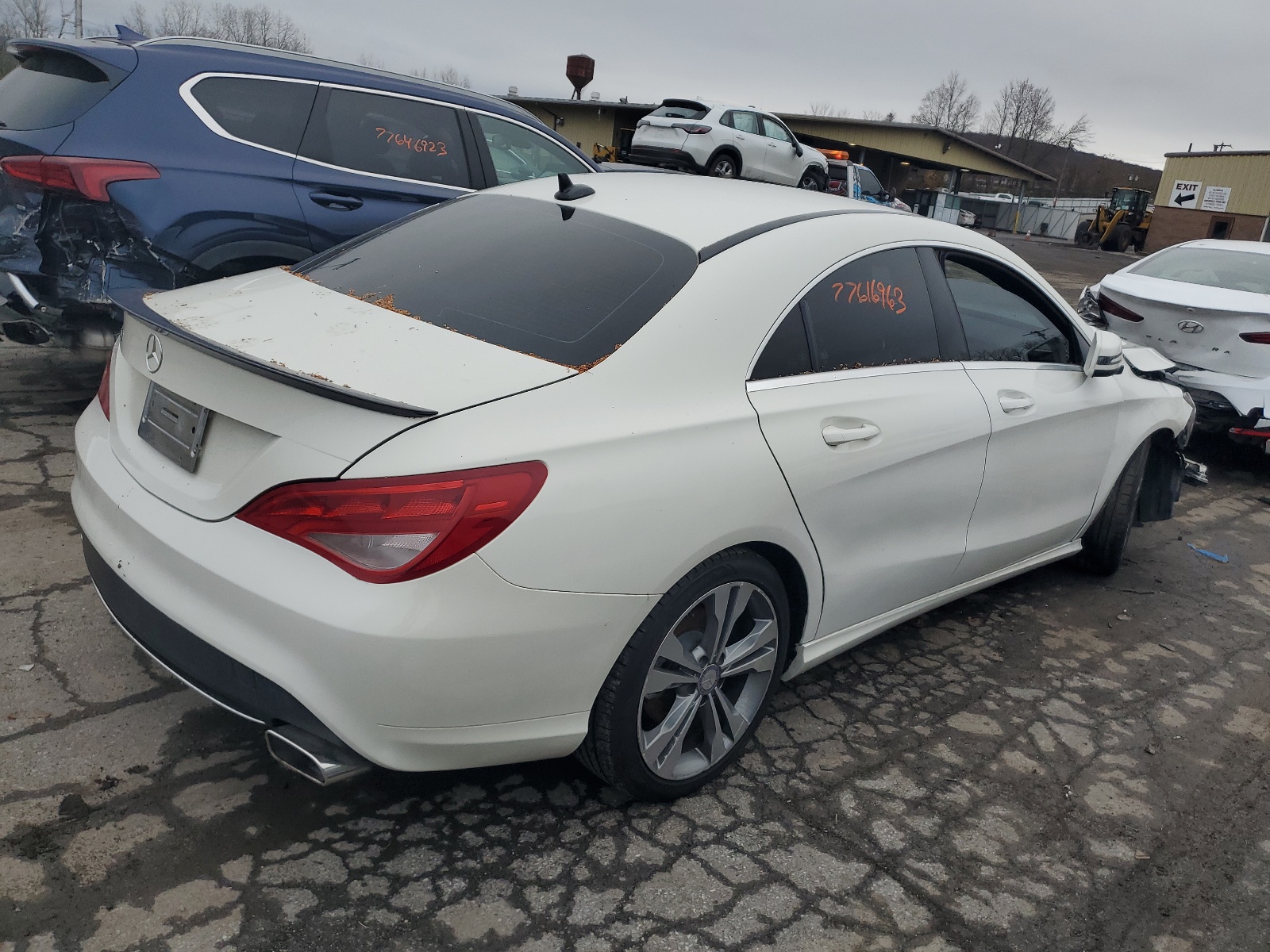 WDDSJ4EB8EN063242 2014 Mercedes-Benz Cla 250