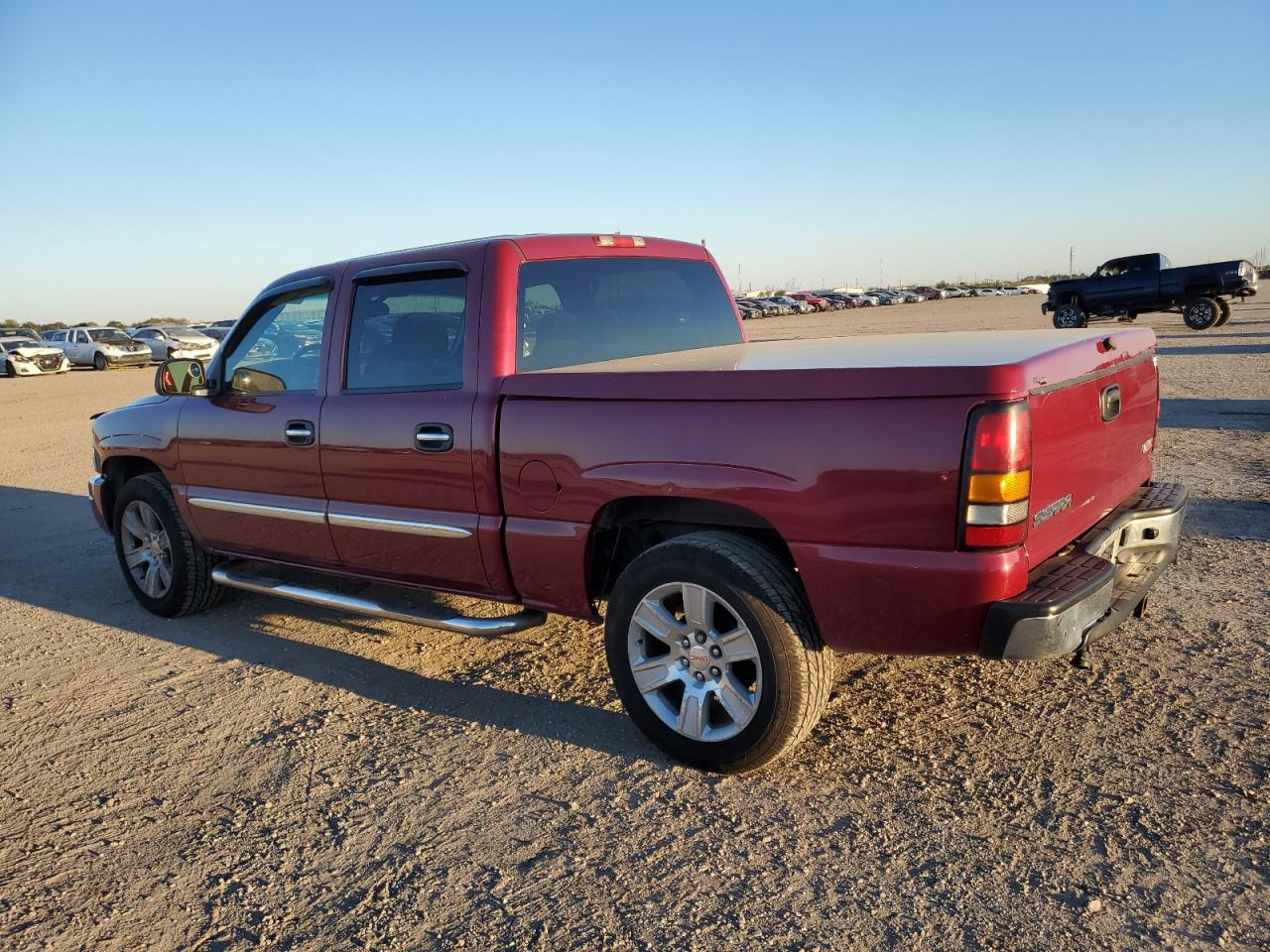 2007 GMC New Sierra C1500 Classic VIN: 2GTEC13V171164446 Lot: 74290163