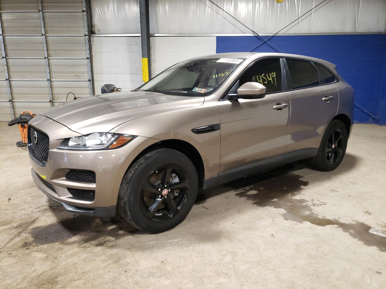 SADCJ2BV9HA068452 2017 Jaguar F-Pace Premium