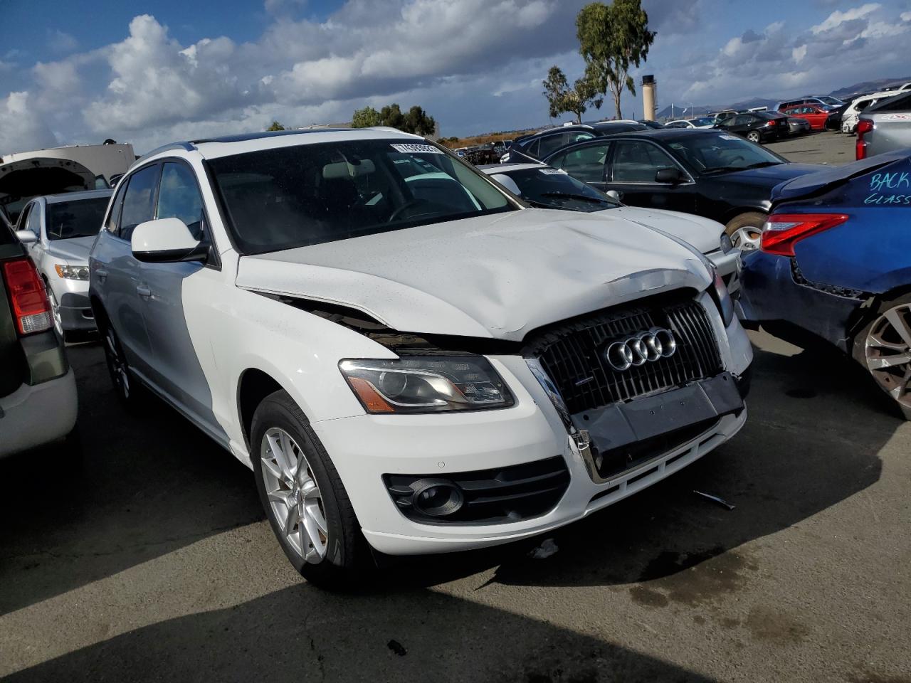 WA1LFAFP2CA073823 2012 Audi Q5 Premium Plus