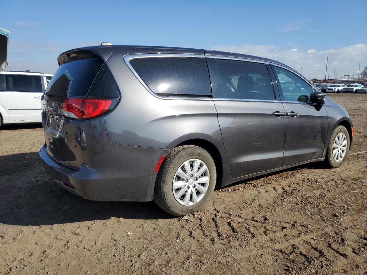 2021 Chrysler Voyager L VIN: 2C4RC1AGXMR566582 Lot: 75824813