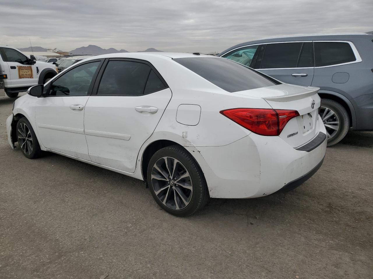 2018 Toyota Corolla L VIN: 2T1BURHE1JC006205 Lot: 76533503